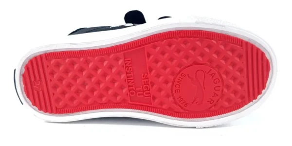 Zapatilla colegial con abrojo